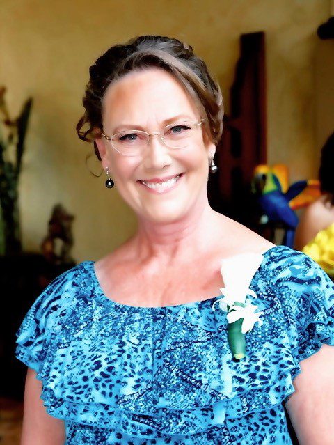 Lisa Porter Wedding Singer in Maui, Hawaii