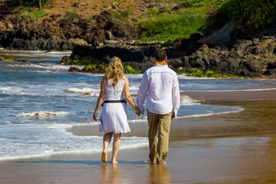 beach wedding with the maui marrying muse-9354