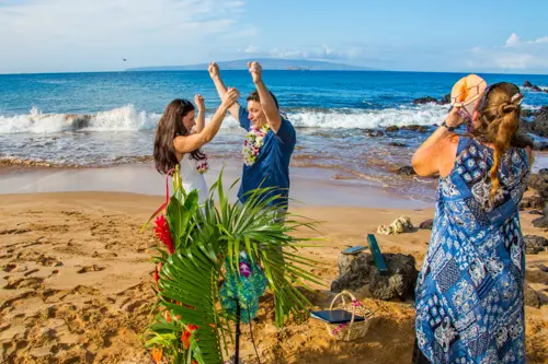 Conch wedding tradition wedding ceremony in Maui